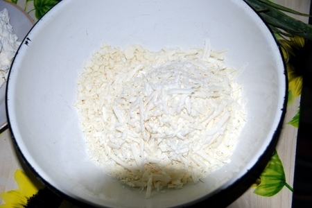 Плацинда (молд. plăcintă, плэчинтэ, плэчинта) — особый вид молдавского пирога: шаг 8