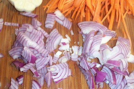 Пикантный соус с креветками и кальмарам: шаг 3