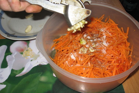 Хрустящая морковь "по корейски": шаг 2