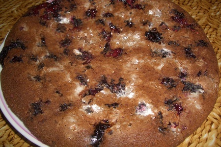 Шоколадный пирог с ягодами: шаг 6