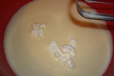 Сырная лепешка с финиками: шаг 3