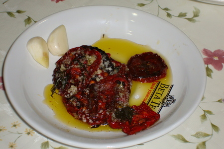 Спагетти  с шампиньонами и вялеными помидорами.: шаг 1