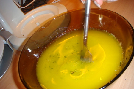 "облагороженное" сливочное масло (чесночно-мятное): шаг 5