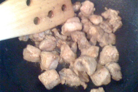 Мясо с кабачками в горшочке: шаг 6