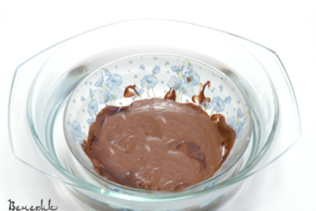 Шоколадные тарталетки со взбитыми сливками и медовым инжиром "искушение": шаг 1