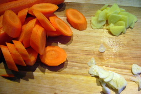 Морковь тушеная с имбирем: шаг 1