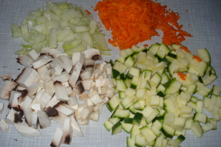 Суп лапша с овощами : шаг 2