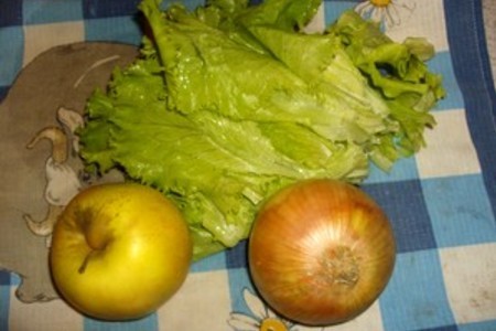 Грибной салат с яблоками: фото шаг 2