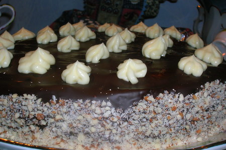 Тыквенный торт с сырным кремом, орехами и шоколадом: шаг 12