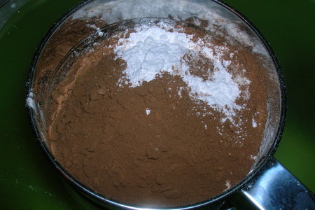 Шоколадное печенье с вишней (быстрое в приготовлении и поедании): шаг 2