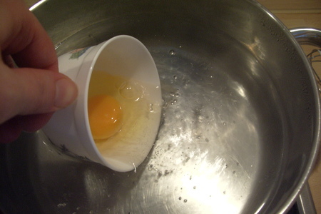 Яйца-пашот"в рубашке": шаг 1