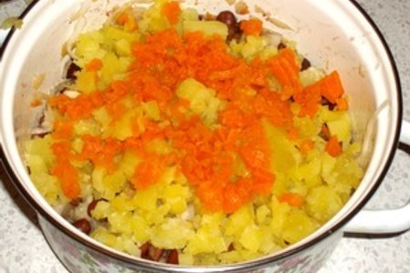 Салат с фасолью под яблочным или айвовым соусом: шаг 7