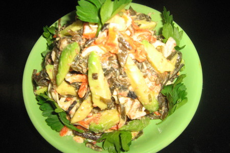 Салат с морской капустой и авокадо.: шаг 4
