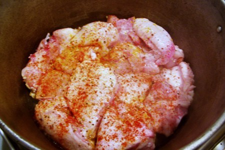 Курица в сливочно-сырном соусе экспромтом: шаг 1
