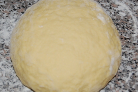 Слоенные пирожки(из домашнего теста) с мясной начинкой.: шаг 1