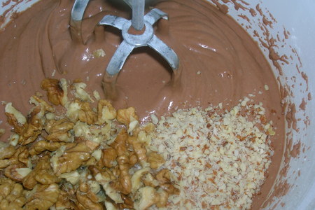 Сырно-шоколадные кексы с орехами и горьким шоколадом: шаг 4