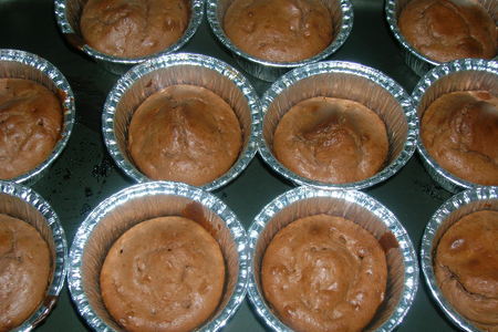 Сырно-шоколадные кексы с орехами и горьким шоколадом: шаг 6