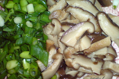 Запечённая форель с цуккини, картофелем и маринованными грибами в сливках: шаг 7