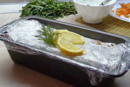Холодная рыбная лазанья с икрой, творогом и зеленью.: шаг 7