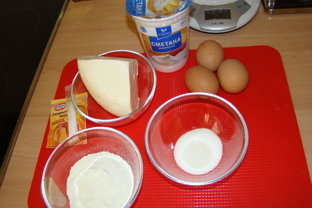 Яблочные оладьи с домашним сыром: шаг 1