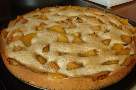 Ореховый пирог со сливами: шаг 4
