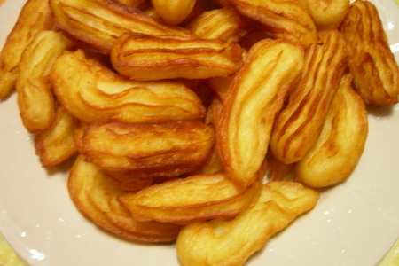 «картофель по-царски» (заварные картофельные пончики): шаг 2