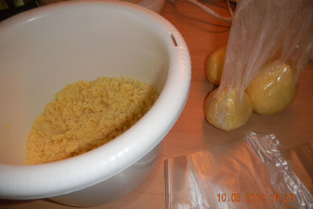 Масляное песочное печенье с вареной сгущенкой: шаг 4