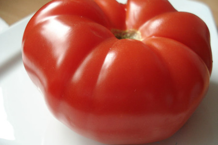 Салат томатно-помидорный: шаг 2