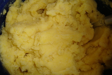 Картофельное лукошко и мясо в сырно-майонезной корочке: шаг 5