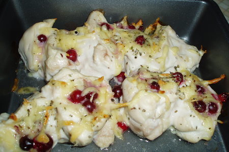Куриные кармашки с сыром и брусникой: шаг 4