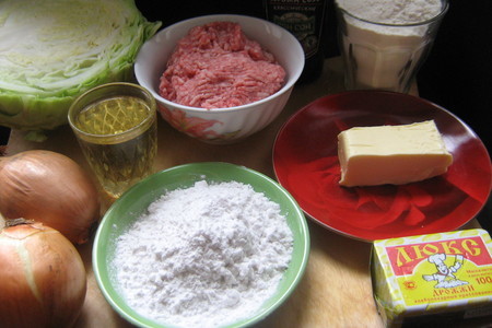 Паровые булочки с мясом и капустой.: шаг 1