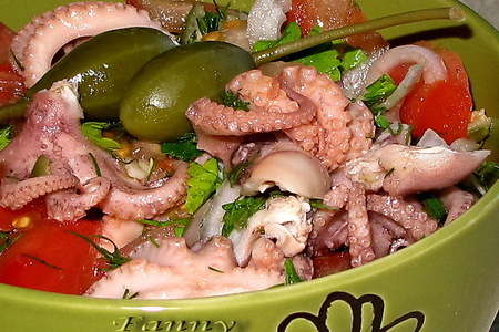 Салат с осьминогами: шаг 3