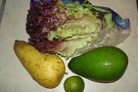 Салат "avocado and pear": шаг 1