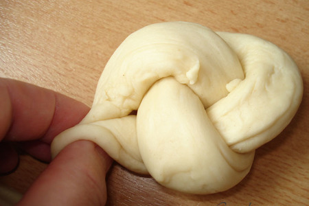 Японские булочки по методу заварки теста "65°-цельсия"  (water-roux sweet bun dough): шаг 7
