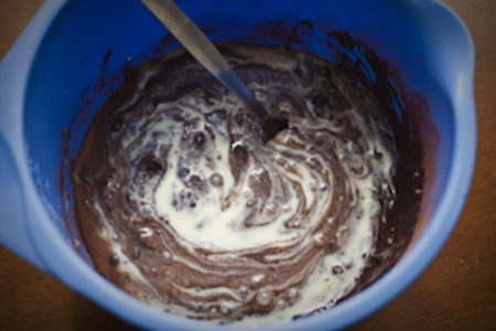 Шоколадный пирог со слабым привкусом ванили: шаг 7