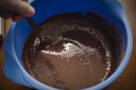Шоколадный пирог со слабым привкусом ванили: шаг 8