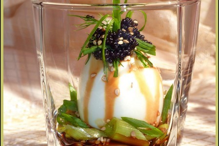 Яйцо  в стакане в азиатском стиле: шаг 5