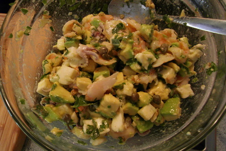 Печеная паприка фаршированная авокадо с морепродуктами. (дуэль): шаг 6