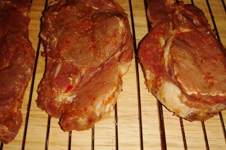 Пикантные стейки из свинины(гриль): шаг 5