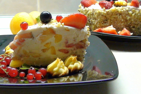 Абрикосово-клубничный торт со сливочно-сметанный кремом. на заварной основе.: шаг 10
