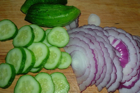 Овощной салат с быстромаринованными шампиньонами: шаг 3