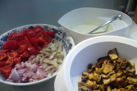 Селедочный салат с белыми грибами и шампиньонами: шаг 6