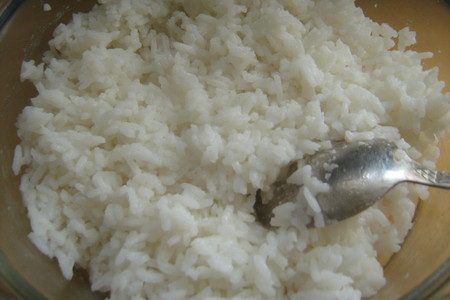 Яйца с рисом,запечённые в соусе из шампиньонов.: шаг 3