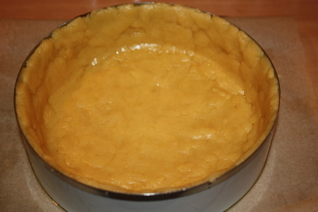 Масляный пирог с заварным миндальным кремом и вишней: шаг 5