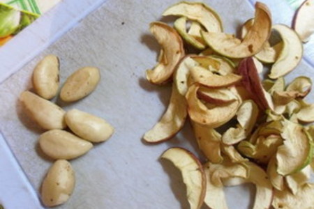 Печенье с сушеными яблоками и орехами: шаг 3