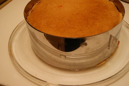 Тёплый торт-суфле со сливой: шаг 2