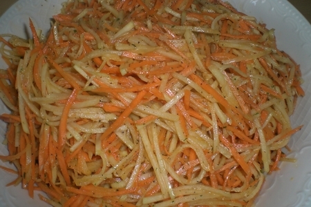 Салат из кольраби и морковки: шаг 4