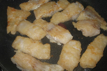 Рыба с сырным суфле, запеченная под майонезом: шаг 3