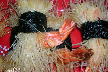 Нежнейшие креветки в  хрустящей "шубке" из рисовой вермишели: шаг 9