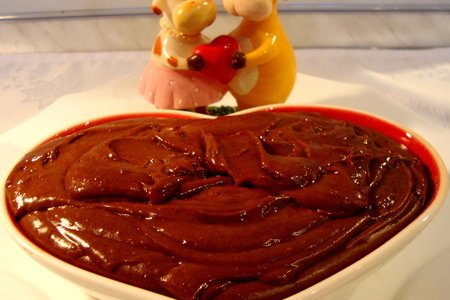 Пикантное мятно-шоколадное фондю с вишнями,шоколадным печеньем и ананасами: шаг 5